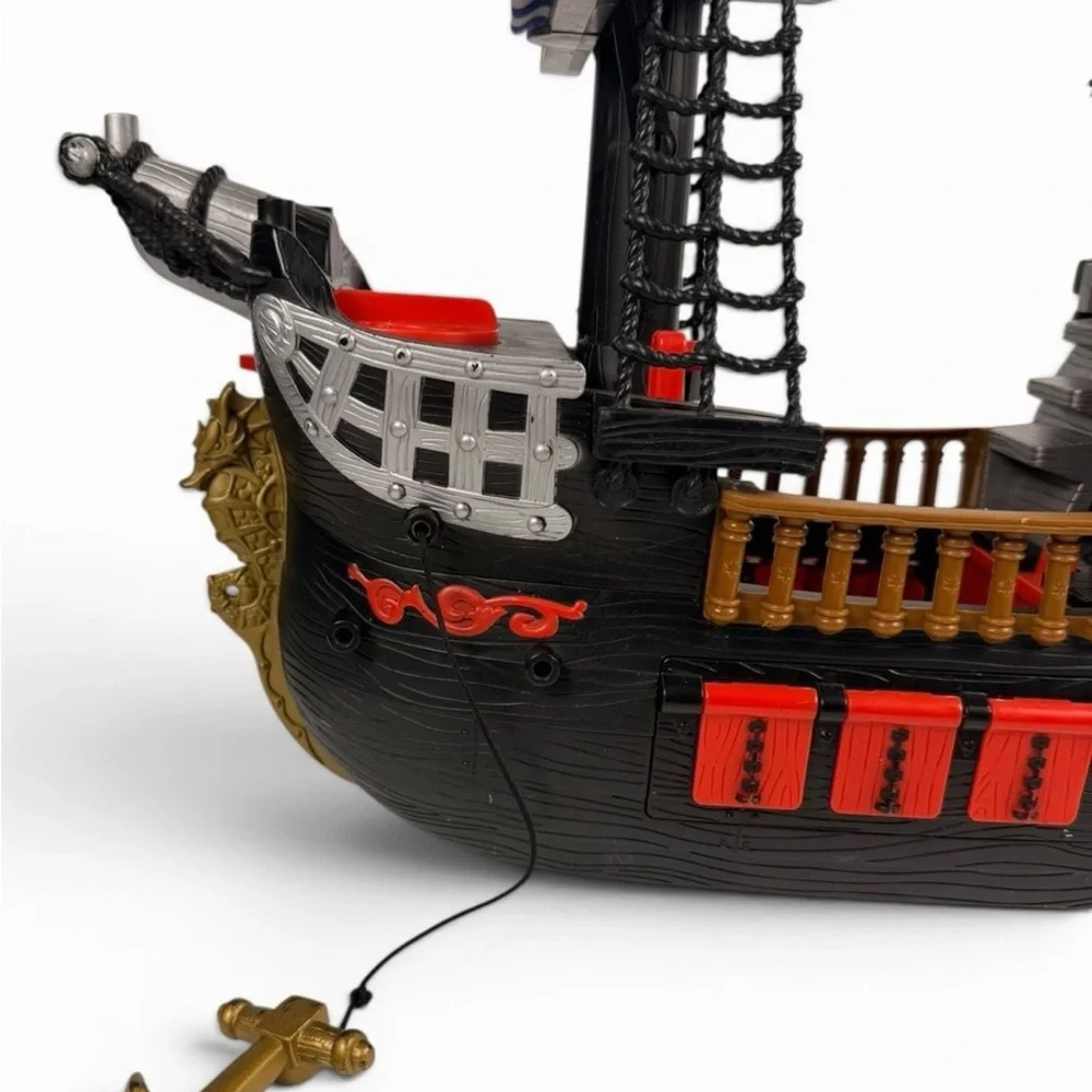 2006 imaginext pirate ship toy